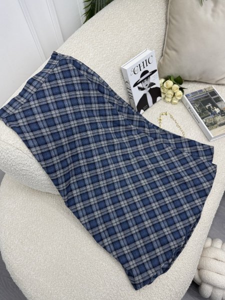 رمادي مع ازرق