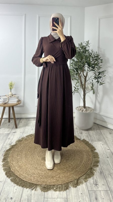 فستان مع ربطه