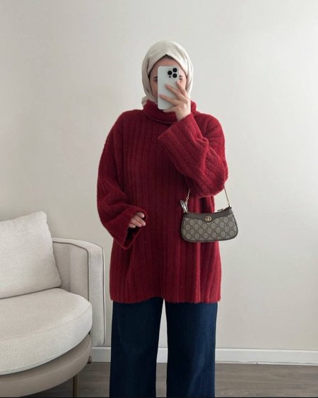 بلوزة صوف قبة