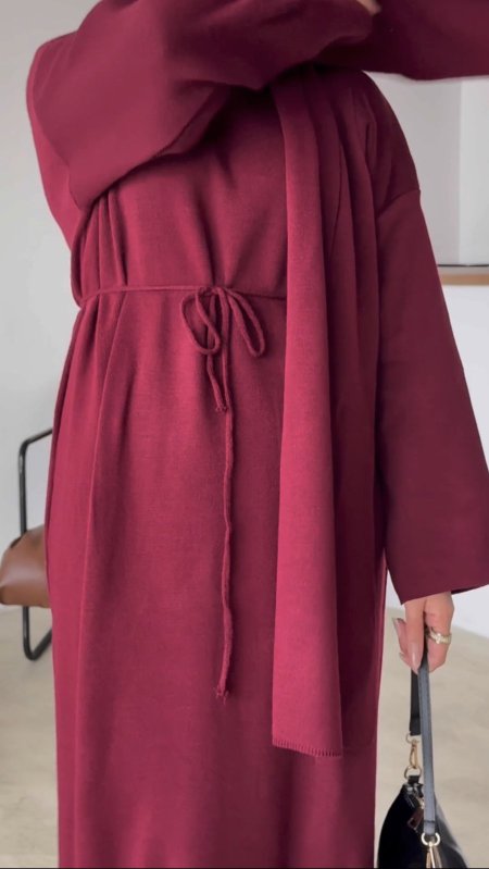 فستان بيسك مع سكارف